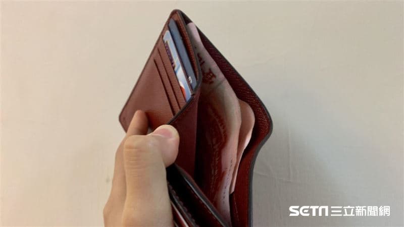 10月政府福利升級「有望月領1200」 購物、搭車、就醫都能享(新聞配圖)