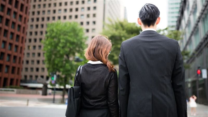 正宮店外賣飯糰　房仲人夫店內偷吃女助理！辦公室嘿咻被抓包（新聞配圖）