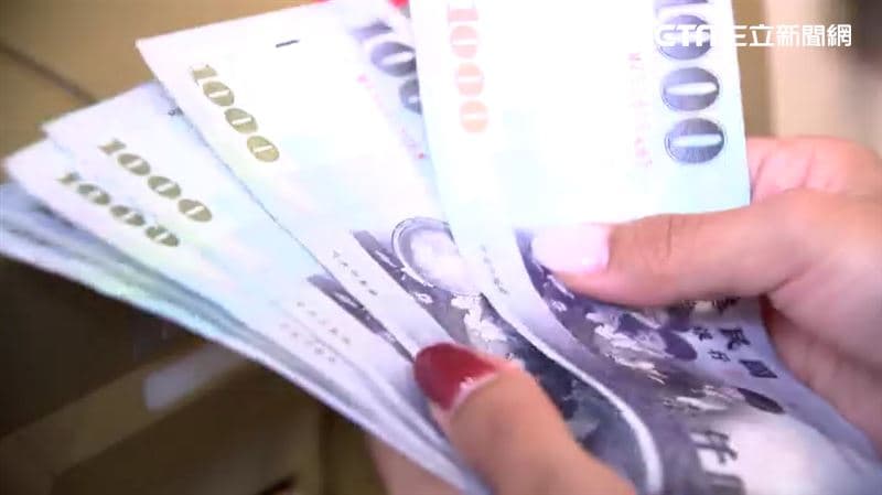 月底發錢了!勞保局6筆錢今入帳 這筆「一次給5個月」近10萬入帳(新聞配圖)