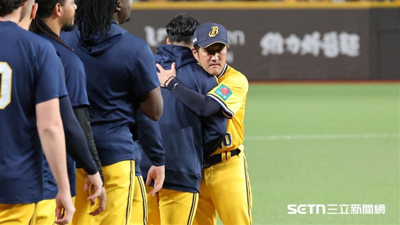 中職/平野惠一忘記要發營養金 聽聞黃韋盛奪銅:要帶禮物回來給我吧!(新聞配圖)