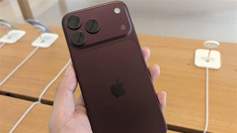 iPhone「這功能默默開啟」狂吃電量！果粉關掉多用4小時（新聞配圖）