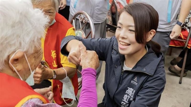 高虹安列托育施政成果 莊競程連假掃街拜票爭支持(新聞配圖)