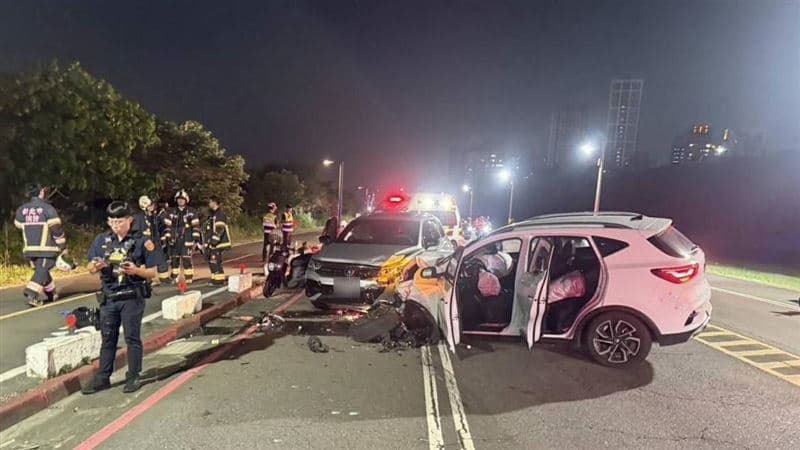快訊／新北重新堤外道5車撞成團⋯7人受傷！20多歲騎士一度受困車底（新聞配圖）