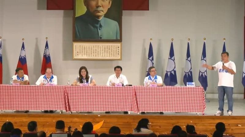 轟國民黨33年沒改「被嫌到臭酸」 藍議員重砲:謝龍介若敗選黨工總辭(新聞配圖)