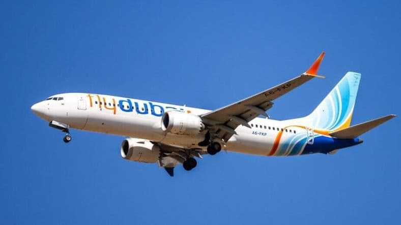 班機遇襲「機艙血跡斑斑」2休假飛行員衝出救全機！乘客：以為要墜毀了（新聞配圖）