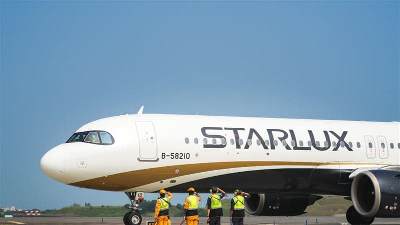 星宇航空今首飛峇里島！每週5班直飛　首航旅客候機室做瑜伽（新聞配圖）
