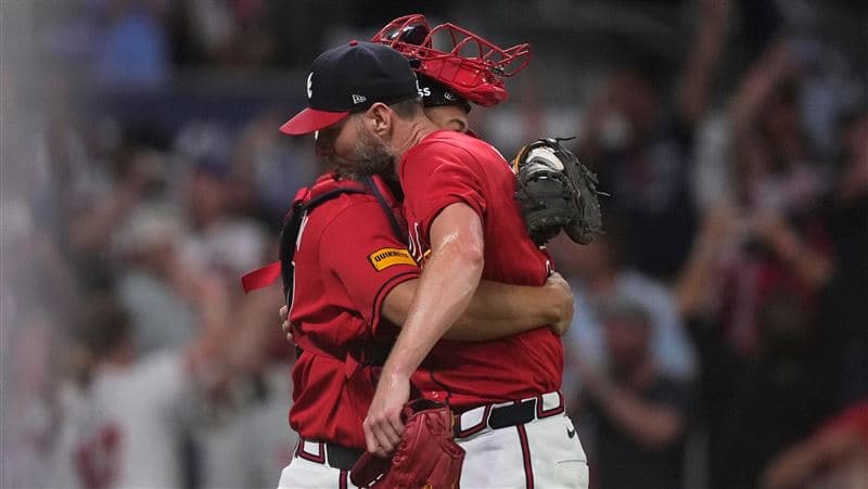 MLB/勇士賽揚「投1休」1關門飆3K!炸3轟淘汰費城人 闖分區賽對決道奇(新聞配圖)