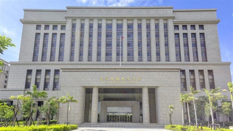 桃園交警開罰單放水 愚蠢行為曝光下場出爐(新聞配圖)