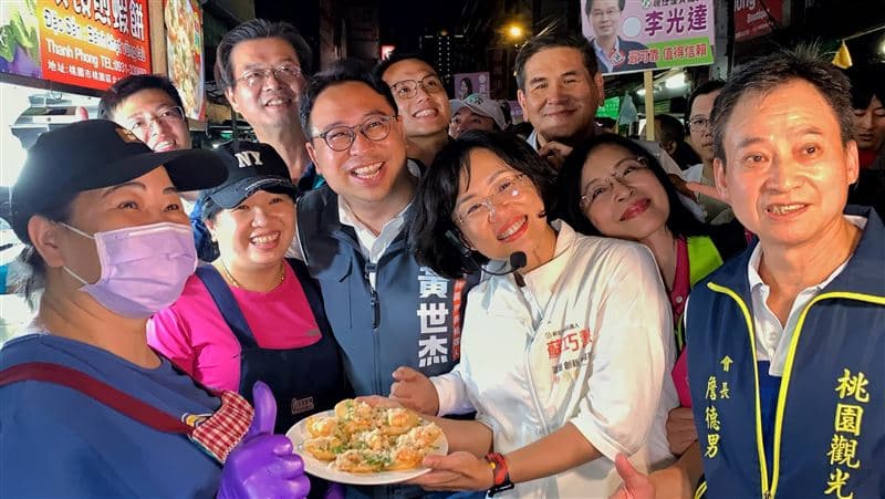 黃世杰邀蘇巧慧逛桃園夜市 拋聯合政見盼串聯北北桃共好(新聞配圖)