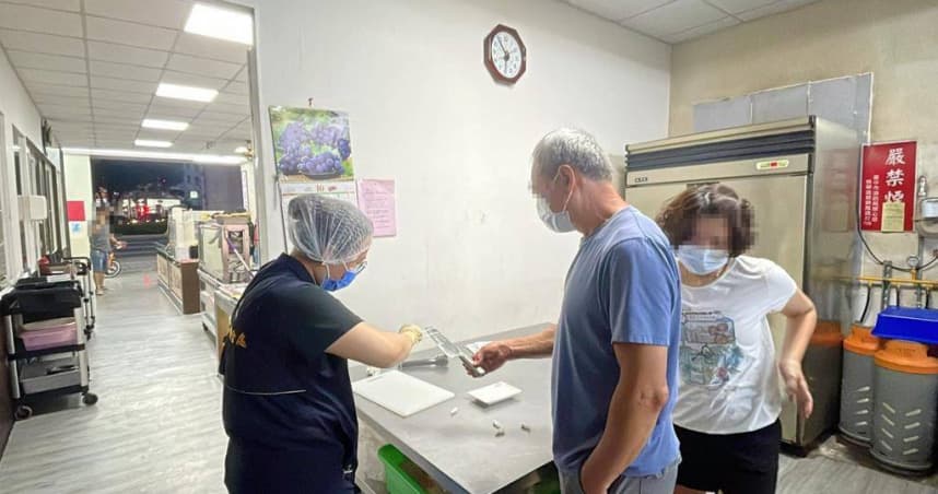 3歲女童狂吐10多次送急診! 台中火雞肉飯爆8人不適急停業(新聞配圖)
