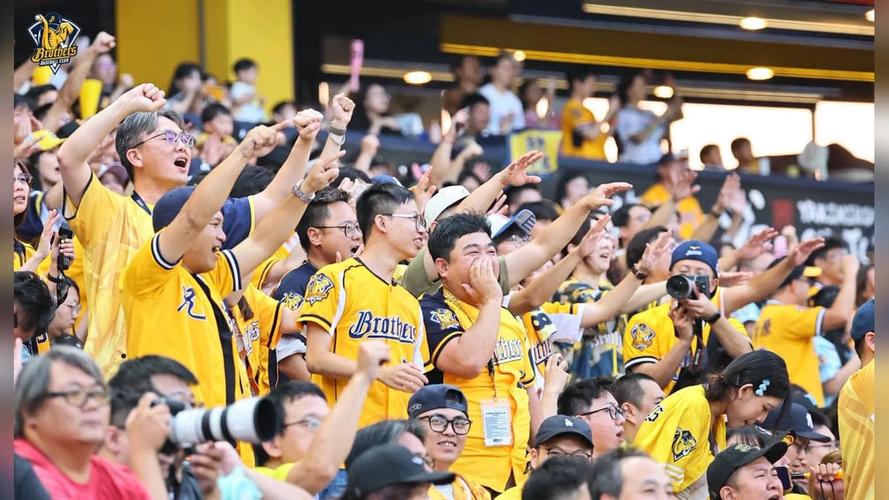 快新聞/黃潮降臨!中信兄弟洲際主場12:1力克台鋼 下半季於主場自力封王(新聞配圖)
