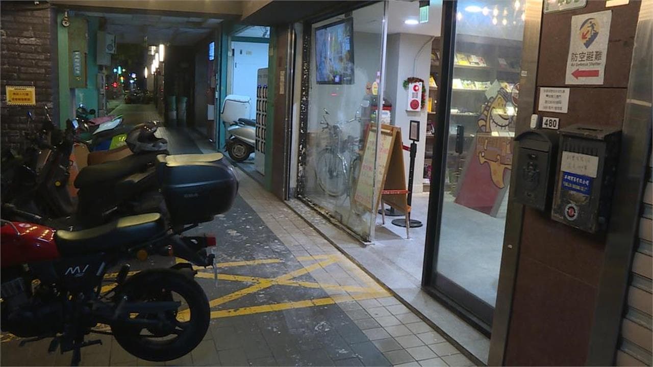 快新聞/喜劇俱樂部「卡米地」演出嘲諷習近平遭潑漆 竟是中國人跨海教唆犯案(新聞配圖)