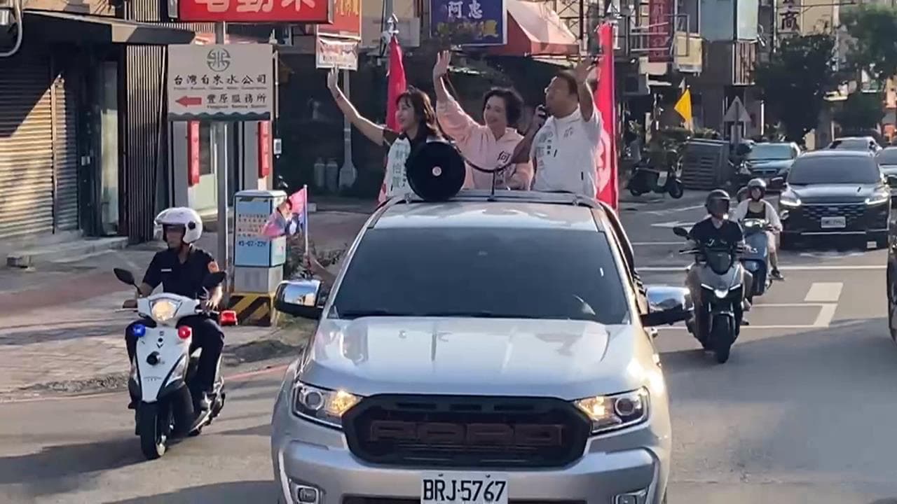 民進黨台中市長參選人何欣純第一場車掃 衝豐原江啟臣本命區(新聞配圖)