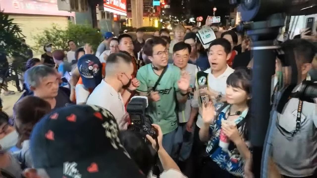 挾帶洋流氣勢如虹！　沈伯洋兩月內三度訪內湖737夜市（新聞配圖）