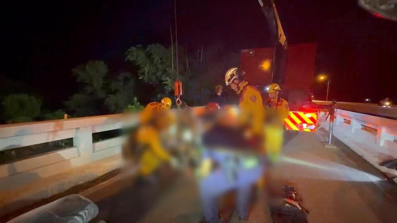 喝茫了!妻載醉酒丈夫返家 男子突開車墜6米深橋下(新聞配圖)
