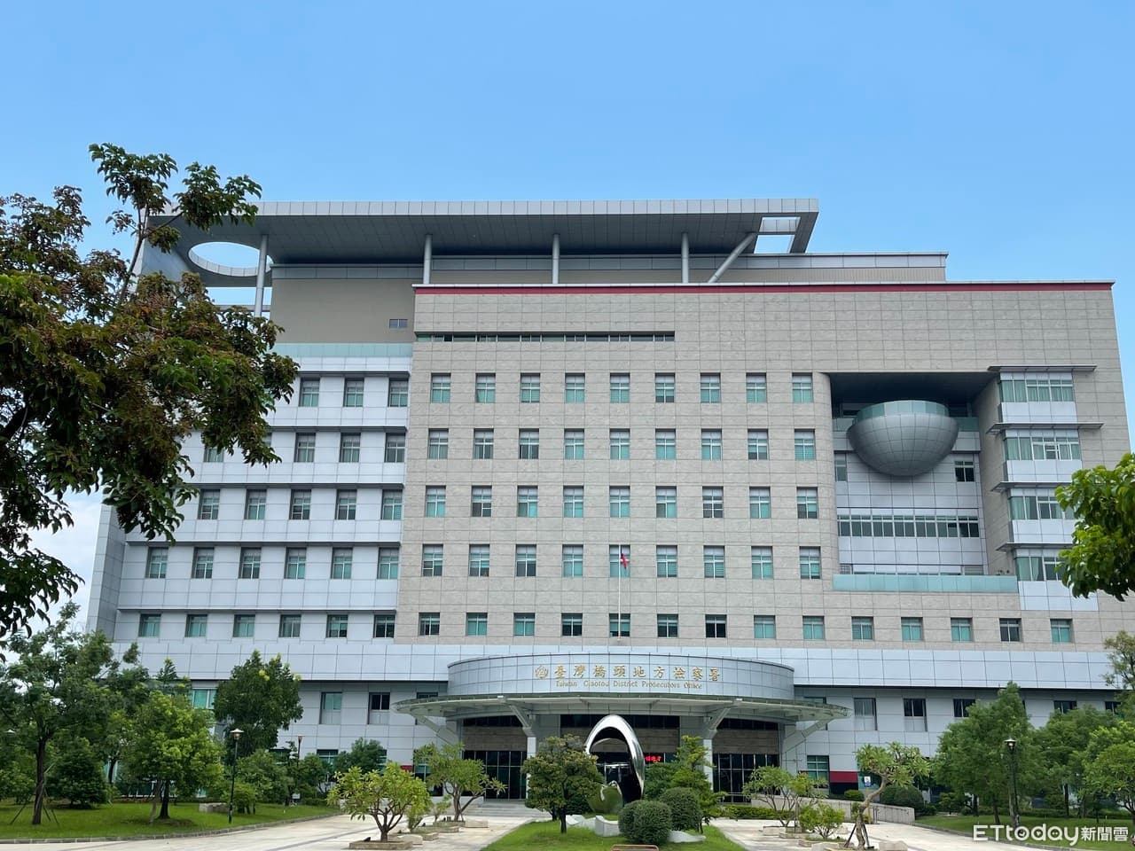 送現金、LED字幕機涉賄 高雄大社里長參選人20萬交保(新聞配圖)