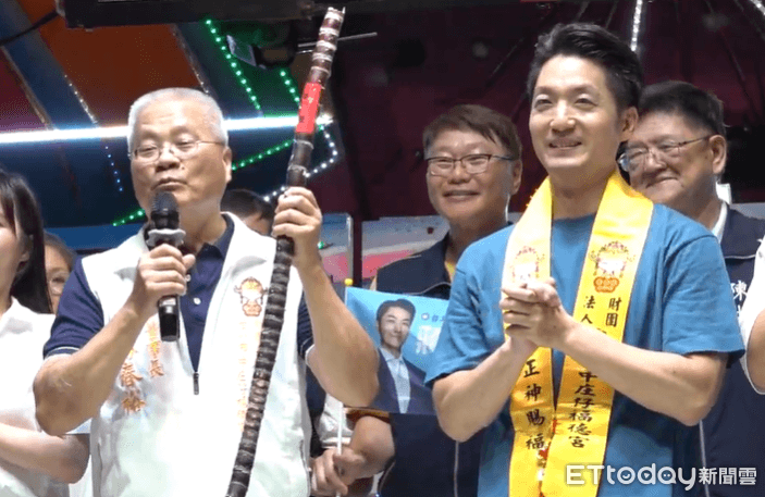 蔣萬安忘帶走甘蔗惹議 黃揚明:沒競選團隊才會犯的低級錯誤(新聞配圖)