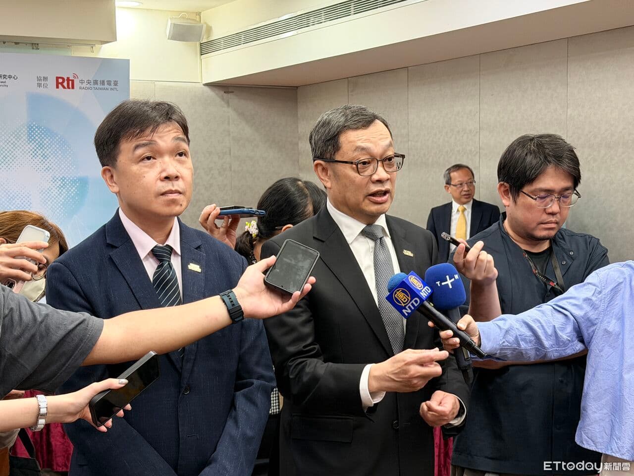 對台軍售何時來？外交部次長：希望儘快「已經把錢準備好」（新聞配圖）
