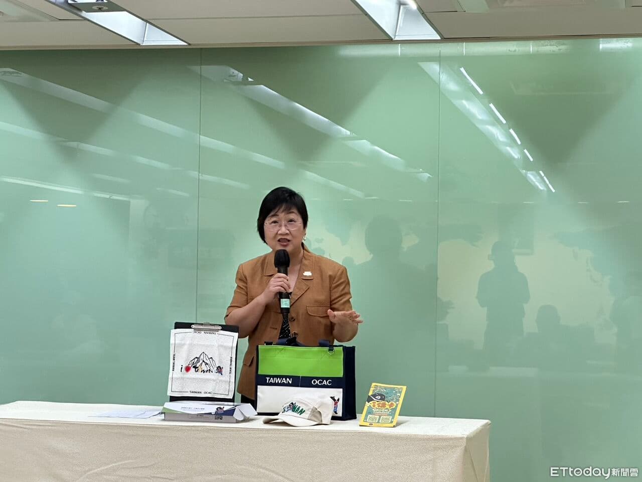 攜兒登東沙罰10萬繳清了! 徐佳青錯過訴願期不認違法:我是受害人(新聞配圖)