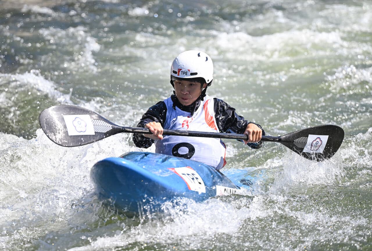 快訊/張筑涵輕艇激流Kayak Cross勇奪銀牌! 吳亭儀收第5(新聞配圖)