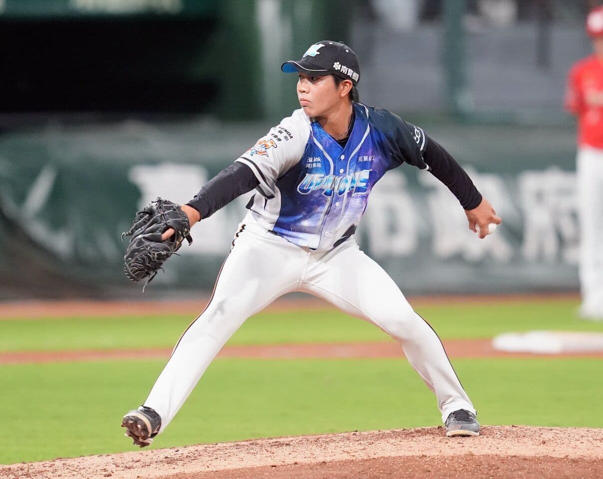 林易霆生涯首勝到手!統一5比3退味全奪4連勝 林祖傑猛打賞獲MVP(新聞配圖)