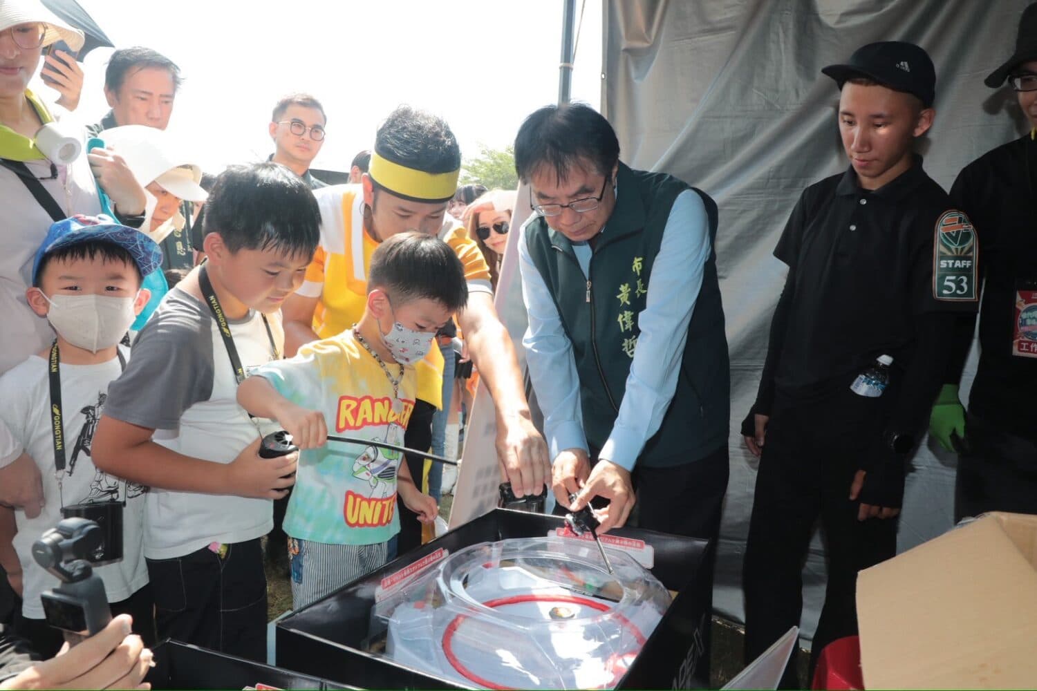 台南幸福嘉年華熱鬧登場 黃偉哲化身孩子王與吉祥物同歡 | 台灣線報(新聞配圖)