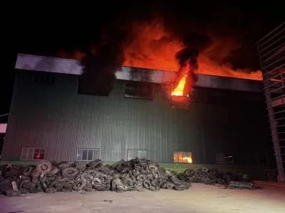 快訊/台南工廠深夜火警!廠房「全面燃燒」大批消防搶救中 | 台灣線報(新聞配圖)