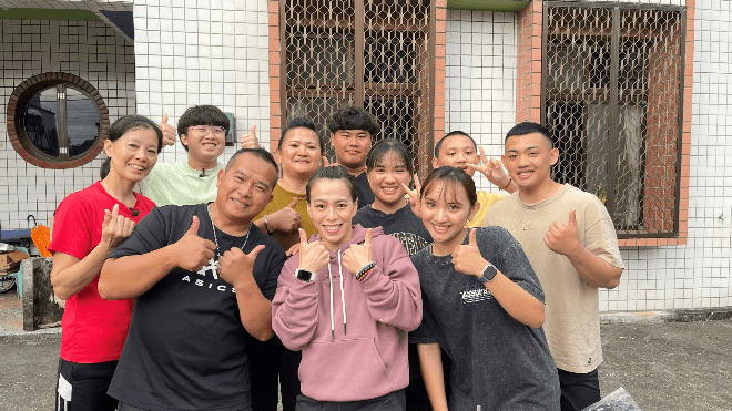 舉重女神郭婞淳家庭背景曝光!「房子遭法拍只能擠工寮」 自爆不甩禁愛令偷戀愛(新聞配圖)
