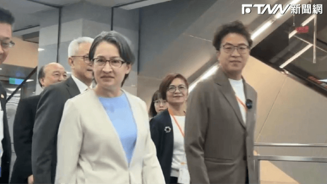 蕭美琴陪沈伯洋重訓！蔡英文吃醋「不跟我爬山」　沈預告未來合體計畫（新聞配圖）