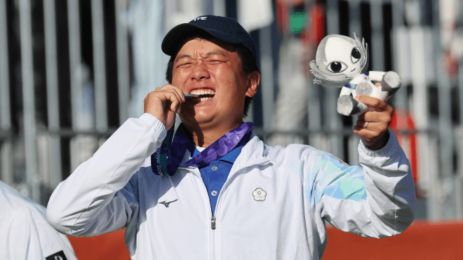 亞運射箭/台灣首位闖金牌戰選手!張正韋複合弓男單摘銀 差4分惜敗南韓名將(新聞配圖)
