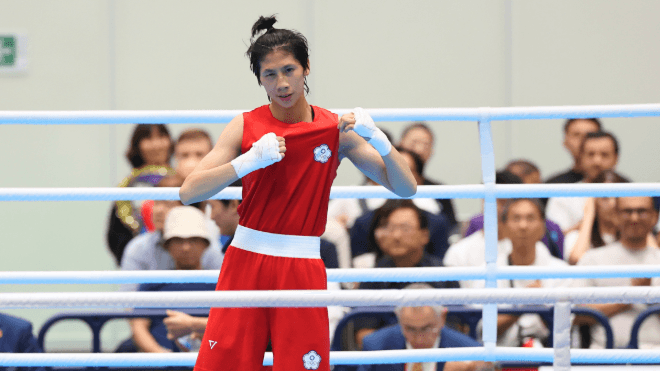 亞運拳擊/林郁婷再奪亞運金牌!興奮在胸前比「Team Taiwan」 李洋場邊激動歡呼(新聞配圖)