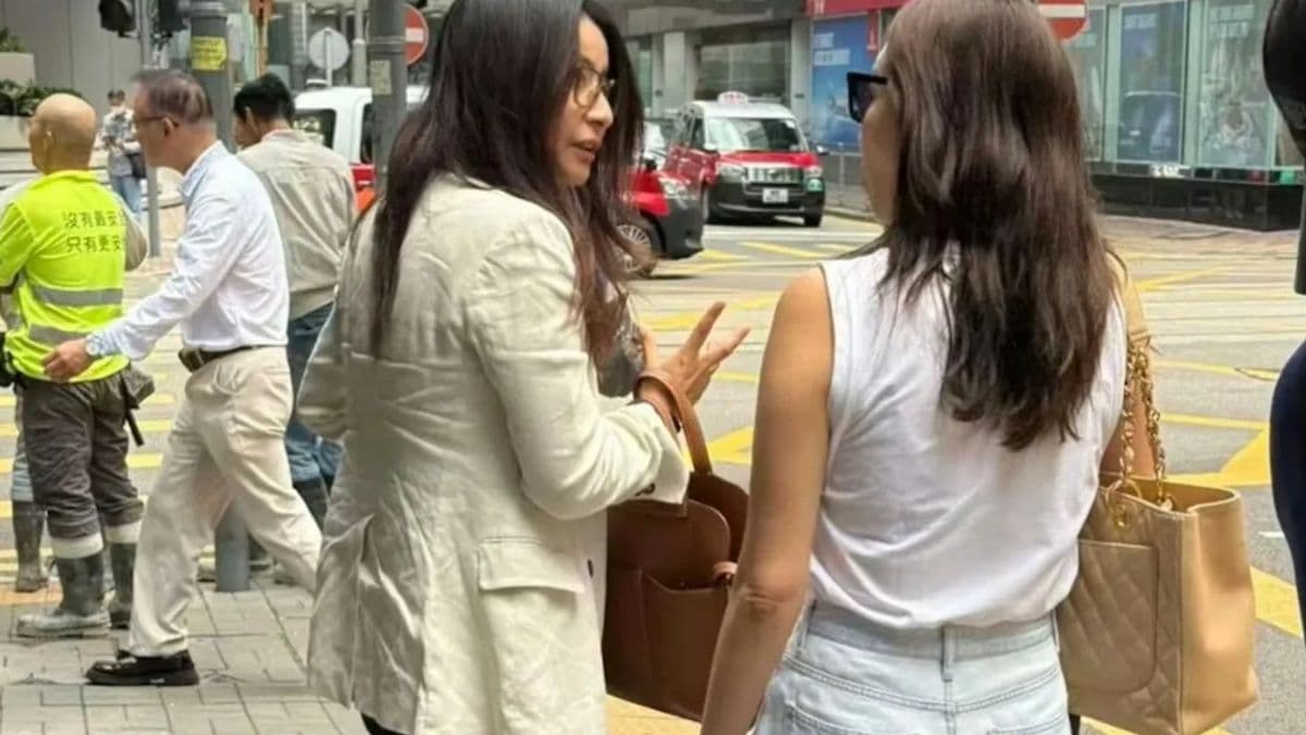 跳水皇后變「千億少奶」被直擊穿「皺外套」　手拎20萬愛馬仕包...網酸裝親民反遭圍攻（新聞配圖）