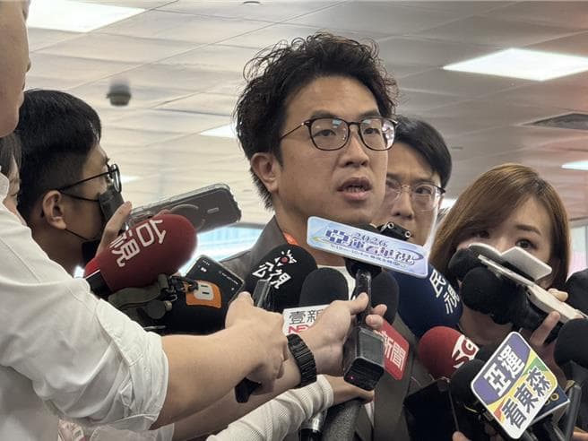 北市官方粉專遭駭 沈伯洋驚「真的假的?」:趕快把帳號搶回來(新聞配圖)