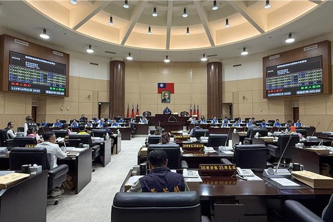 苗栗縣議會開議 縣長鍾東錦施政總報告提9大成果(新聞配圖)