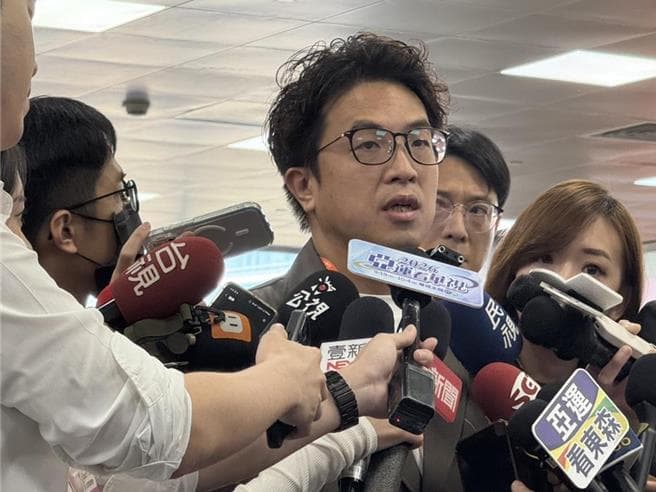 蔣萬安晚間發文打沈伯洋毒品爭議！網友狂洗留言  競辦酸沈：經費在燃燒（新聞配圖）
