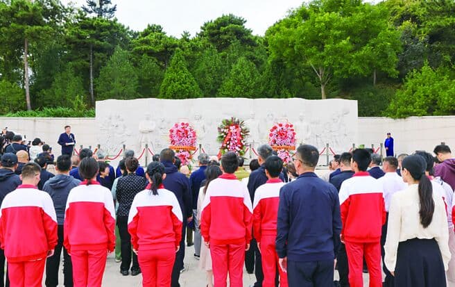 陸紀念在台共諜 遺骨歸葬故里(新聞配圖)