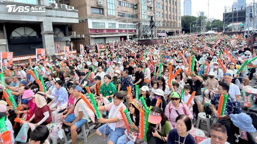 「洋流」湧進沈伯洋競總造勢 現場喊6萬人「蔓延中山南路」畫面曝（新聞配圖）