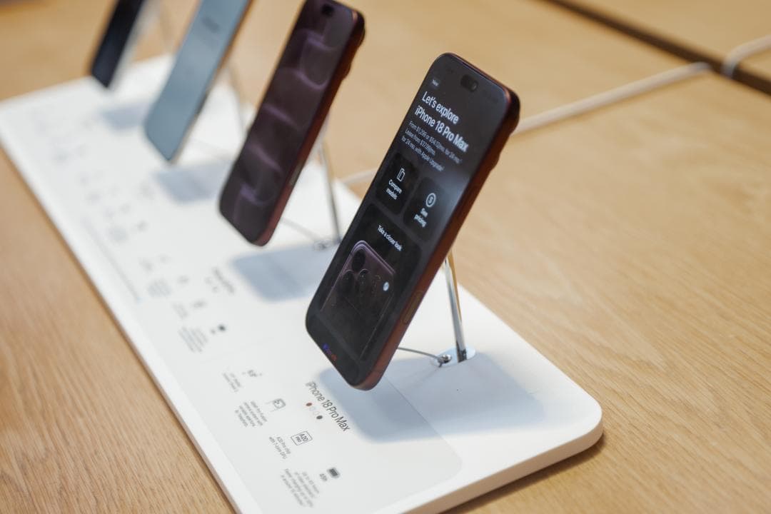 蘋果才修完3大Bug!iPhone 18 Pro又傳異常 喇叭突然喀喀響(新聞配圖)