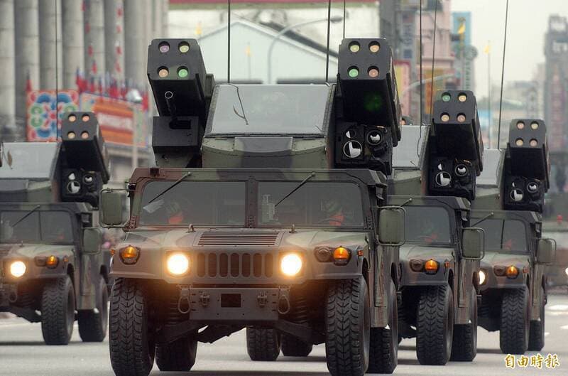 共軍威脅加劇!陸軍110億增購各式刺針飛彈 後3年平均年編30億(新聞配圖)
