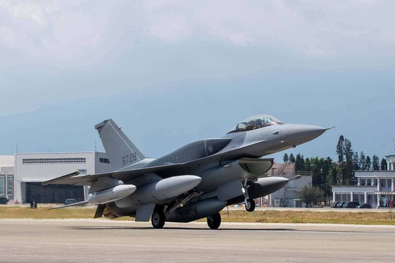 F-16V新式戰機抵台 賴清德點出有這項系統可形成更完整空防戰力(新聞配圖)