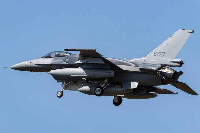F-16V新機將返台 黃帝穎:粉碎疑美論、順手打臉傅崐萁之流(新聞配圖)
