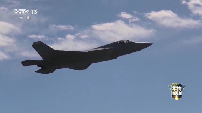 首批F-16V才剛抵台!央視隔日解碼殲-35A「雲龍」宣稱可先敵殺傷(新聞配圖)