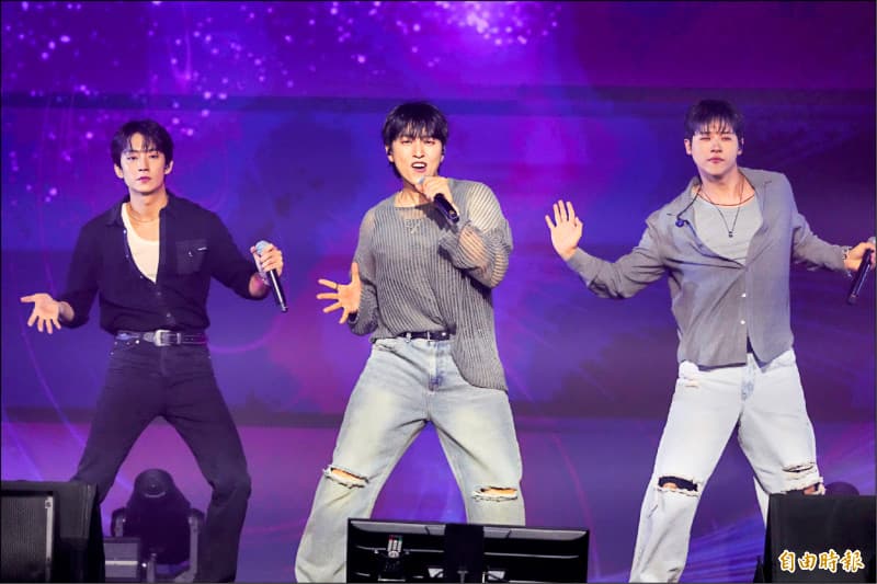 B1A4來台開唱 嗨變水樂園(新聞配圖)