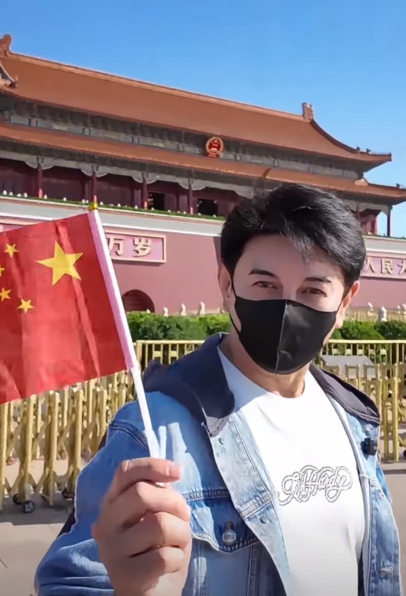 吳奇隆遭取消開球「四爺」同場破局！劉詩詩同框陳妍希楊紫「這點」遭質疑真假（新聞配圖）