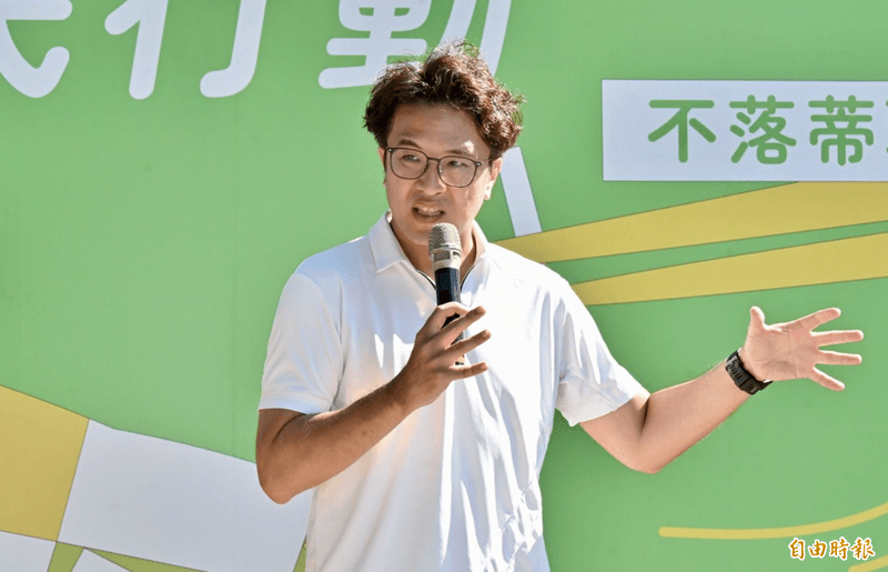 道歉了!員工咒沈伯洋女兒「遇到小燈泡」 永豐金租賃:當事人已請辭(新聞配圖)