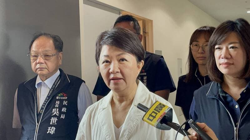 盧秀燕曝有日商洽詢中捷BOT  議員批：藍線延宕8年找「遮羞布」（新聞配圖）