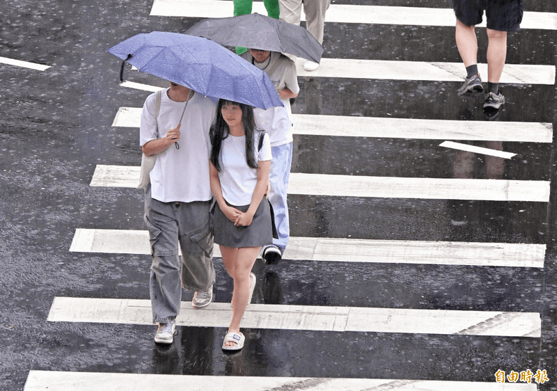 南北天氣大不同!今「3地」降雨機率高 颱風論壇:慎防間歇大雨(新聞配圖)