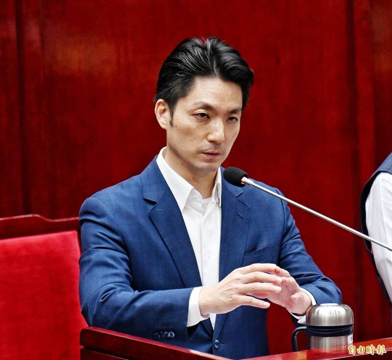 昔日質詢片被挖出！蔣萬安被問毒防主任是誰愣住 自家議員挖苦：是你耶（新聞配圖）