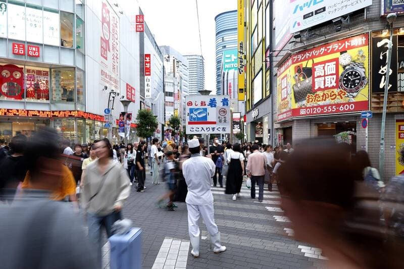 東京池袋觀光客暴增!外國客狂丟「這一類」垃圾 居民超怕(新聞配圖)