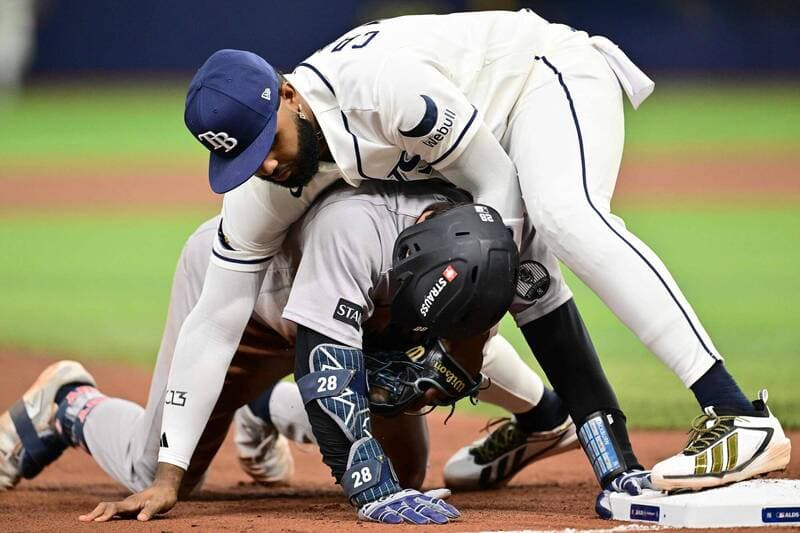 MLB》隊友送頭跑壘葬送比賽 「爵士哥」逆風力挺:如果傳歪了?(新聞配圖)